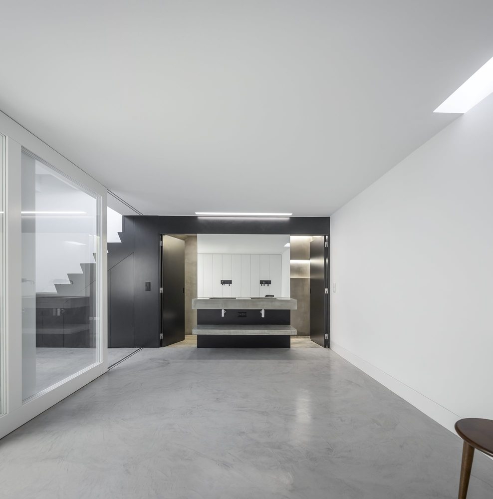 Avenida Novas Loft Design by Joao Tiago Aguiar Arquitectos floor concrete