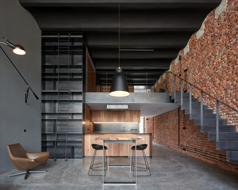 Returning To The Origins Of A Loft - CMC architects